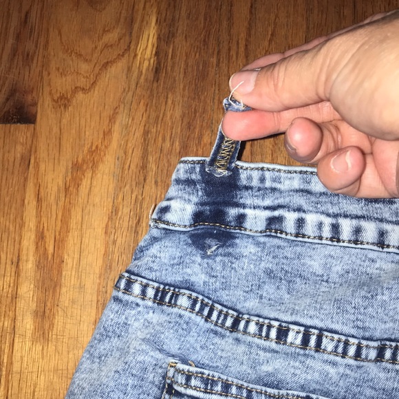 Shein Curve Stone Wash Distressed Jeans - Picture 6 of 7